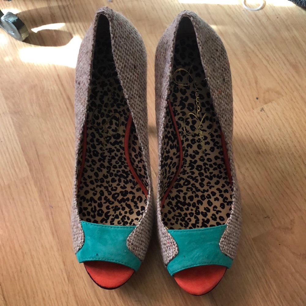 Jessica Simpson heels - Picture 3 of 3